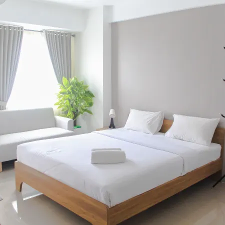 Cozy Living Studio Room at Urbantown Serpong Apartment