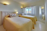 Apartamentos do Atlantico Hotels near The Strip