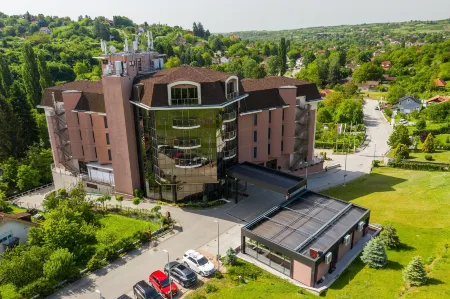 Hotel Premier Aqua - Adults Only Отели в г. Beocin