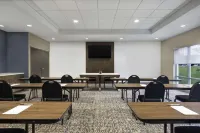 Hampton Inn by Hilton Midland