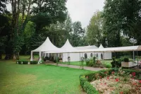 Hotel am Schloss Hotels in Vohringen