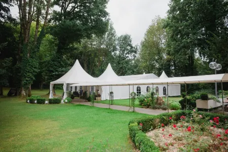 Hotel am Schloss Отели рядом с достопримечательностью «Оберридер Вайэр»