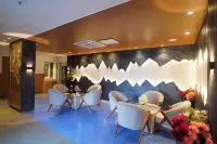 هوتل ساكورا جولد فنادق في جورجاون