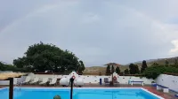 Sariza Spring Hotel - مسبح