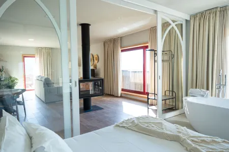 Peso Village Отели в г. Амаранте