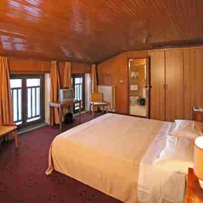Hotel lo Stambecco Rooms