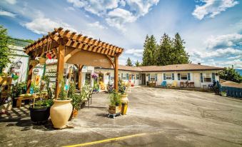 Creston Valley Motel
