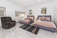 Canterbury Villa 7BRM for Big Group