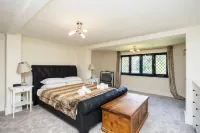 Gildridge Estat Large Group Tennis Court Hotels in Halland