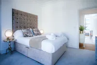 Caldey View - Luxury 2 Bedroom - Panorama - Tenby - مطابخ