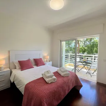 Vilamoura Central 2 with Pool by Homing
