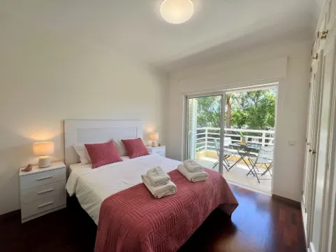 Vilamoura Central 2 with Pool by Homing