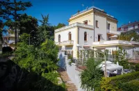 Relais Villa Montedonzelli Hotell i Arenella