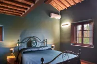 Podere Sant'Antonio Hotels in Asciano