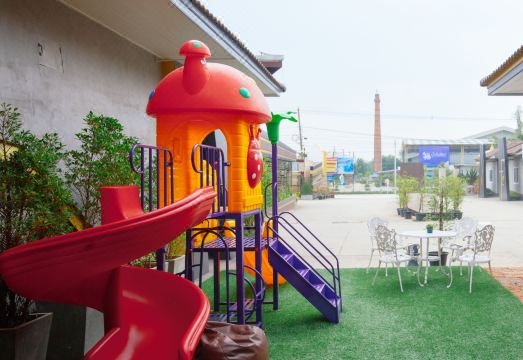 골든 하우스 호텔 사케오