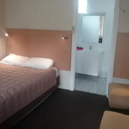 Murrurundi Motel Отели в г. Скоун