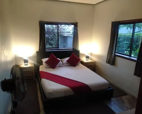 Te Moana Nui Villa Hotels in Arorangi