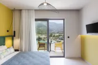 Mira Mare Luxury Residence - balcony