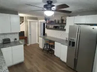 Comfortable, Convenient, & Spacious 3 bedroom home Hotels in Elyria