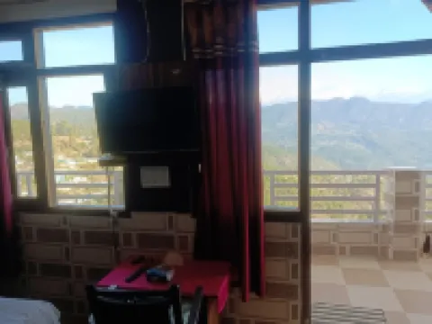 喜馬拉雅達爾山貝里納格飯店 住宿飯店