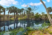 Chic Coastal Sanctuary - Free Bikes, Wifi, Beach Access Hotels in Sanibel