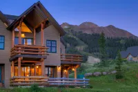 Ski-In/Ski-Out Townhouse with Outdoor Hot Tub, Access to Big Sky Resort