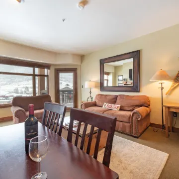 Unequalled Ski in Out, Next to Gondola, Sundial 1BR, Pool, Hot tub, Condo Nast Winner C305