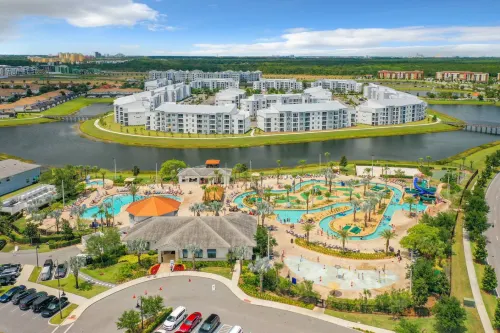 Stunning Lake View with Private Pool and Game Room - Luxurious Retreat