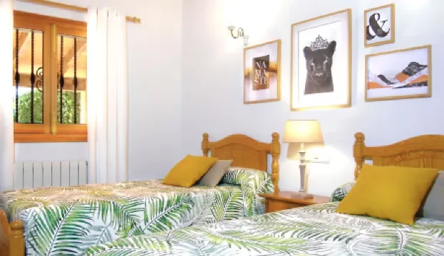 SON LLANERAS VILLA - NEAR ES TRENC, MALLORCA, RELAXING GETAWAY, POOL, A/C, WIFI