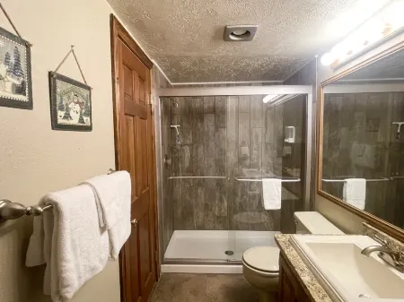 Ski-Out Access and Indoor Pool - Cozy Mountain Escape Отели рядом с достопримечательностью «Брайан Хед Резорт»