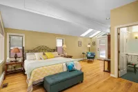 Breathtaking Views and Game Room - Charming HillsHyde Escape