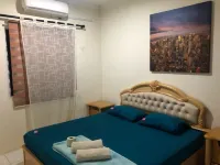 Co. Living Suite Hotels in Mukim Berakas A