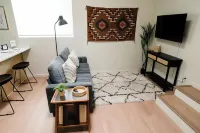 Stay at the cozy Lofts at Arno! Unit A
