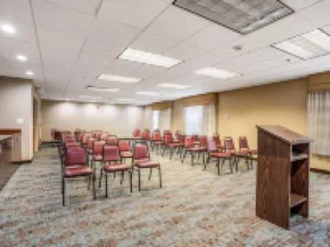 สลีปอินแอนด์สวีทส์ แจ็คสันวิลล์ ใกล้แคมป์เลเจิร์น โรงแรมในOnslow County