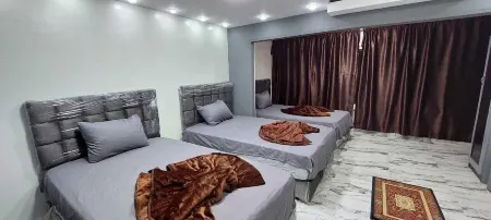 Best Dreams Hotel Отели рядом с достопримечательностью «Каирский университет»