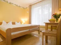 Hotel Haus Linden Hotels in Prerow