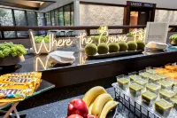 Crowne Plaza PRINCETON - CONFERENCE CENTER by IHG - breakfast
