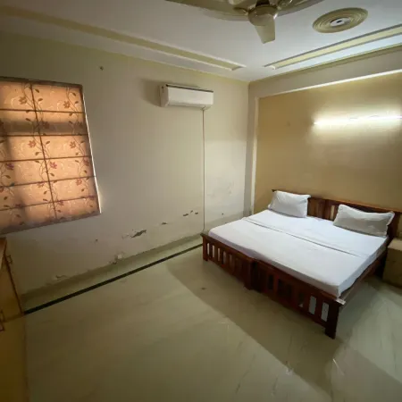 GoBravo-3BHK Near Airport & Cyber Hub