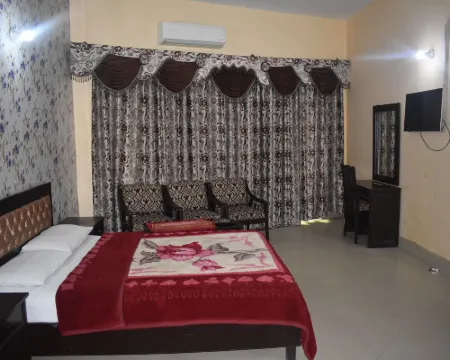 Hotel Bambino Hotels in Rawalpindi Tehsil