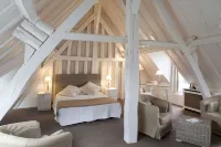 Hôtel Saint-Laurent, the Originals Relais Hotels in Houdan