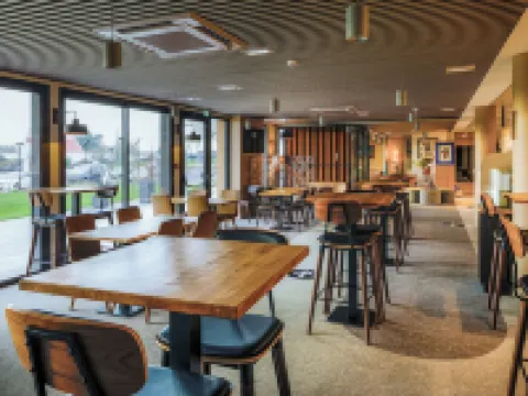 Brit Hotel - Hotel de l'Hippodrome Hotels in Ploermel