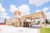 Palace Inn Crosby Hotels near Lake Houston