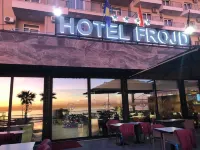Hotel Frojd - Beach Front Resort Hôtels à : Velipoje
