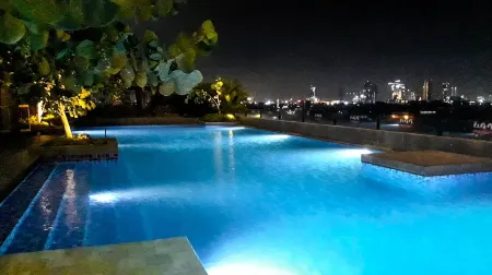 Ventura Room at TreePark City by Ruang Nyaman Отели рядом с достопримечательностью «River Park Cisadane»