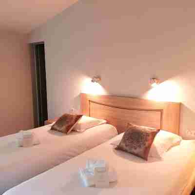 Hôtel Restaurant Platanes - KB HOTEL GROUP Rooms