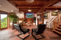 Chalet Podgorje with Pool