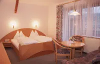 Landhotel Kreinerhof - Self Check in 24h möglich Hotel a 