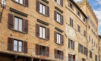 The Balcony Suite -Piazza del Campo View