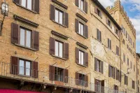 The Balcony Suite -Piazza del Campo View Hotell i Selva