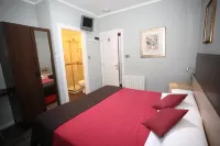 Pensión Jade Hotels in Castro Urdiales
